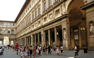 Private Fuerhung Galerie Uffizie und Historische Altstadt